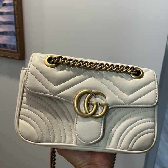 Gucci Ivory Quilted Crossbody Bag with Gold Accents - Picture 1 of 10